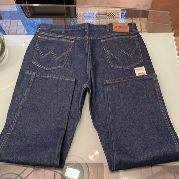 Wrangler classic fit jeans 38/30 dark blue wash new no tags - Picture 6 of 13